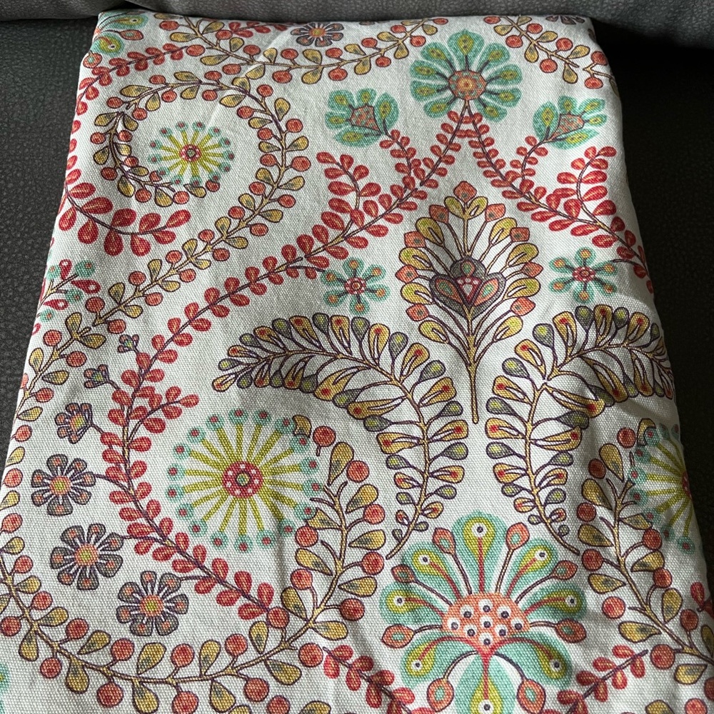 WORLD MARKET FABRIC SHOWER CURTAIN - Picture 2 of 8